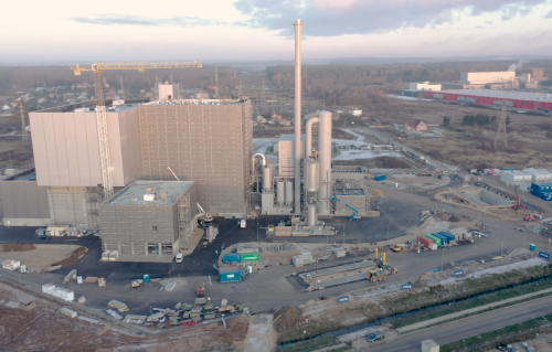 Kauno kogeneracinė jėgainė prijungta prie šilumos tinklų: net ir užklupus šalčiams darbai...